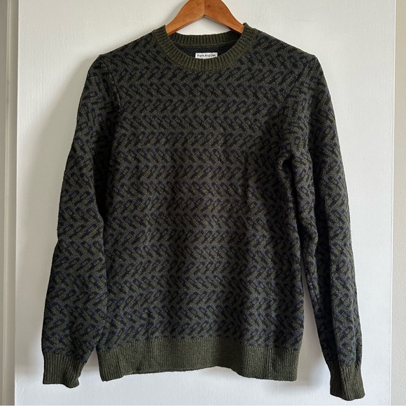 Frank And Oak Green Pattern Wool Blend Crewneck Sweater Size XS EUC - Picture 2 of 9
